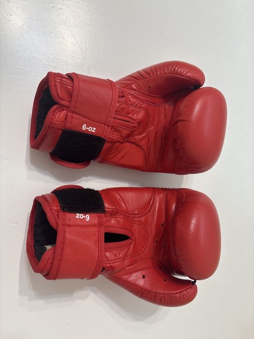 Продам Боксерский перчатки