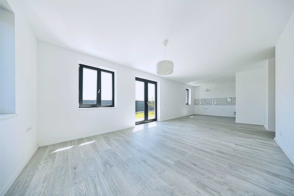 Proprietar Vand Casa 4 camere | Toate utilitatile | Finisaje Conrep | Sânpetru, BV