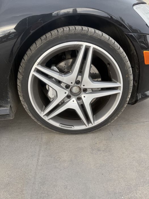 Мерцедес джанти с чисто нови гуми  20цола