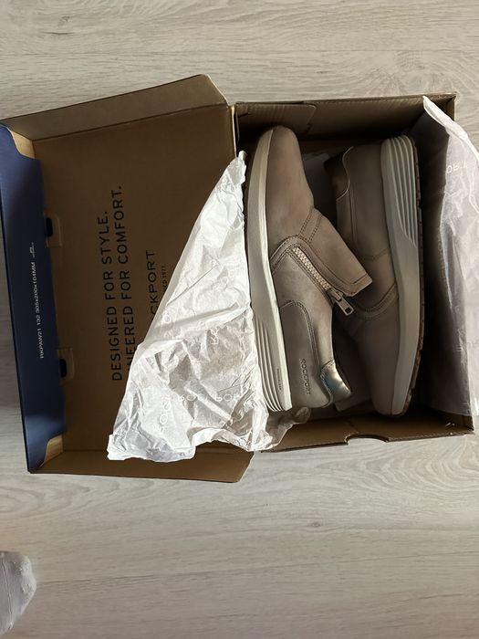 Кроссовки США Rockport