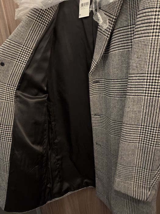 Чисто Ново Мъжко Вълнено Палто