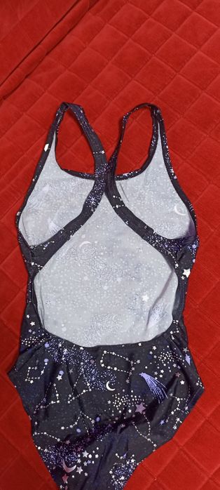 Продам купальник для плавания