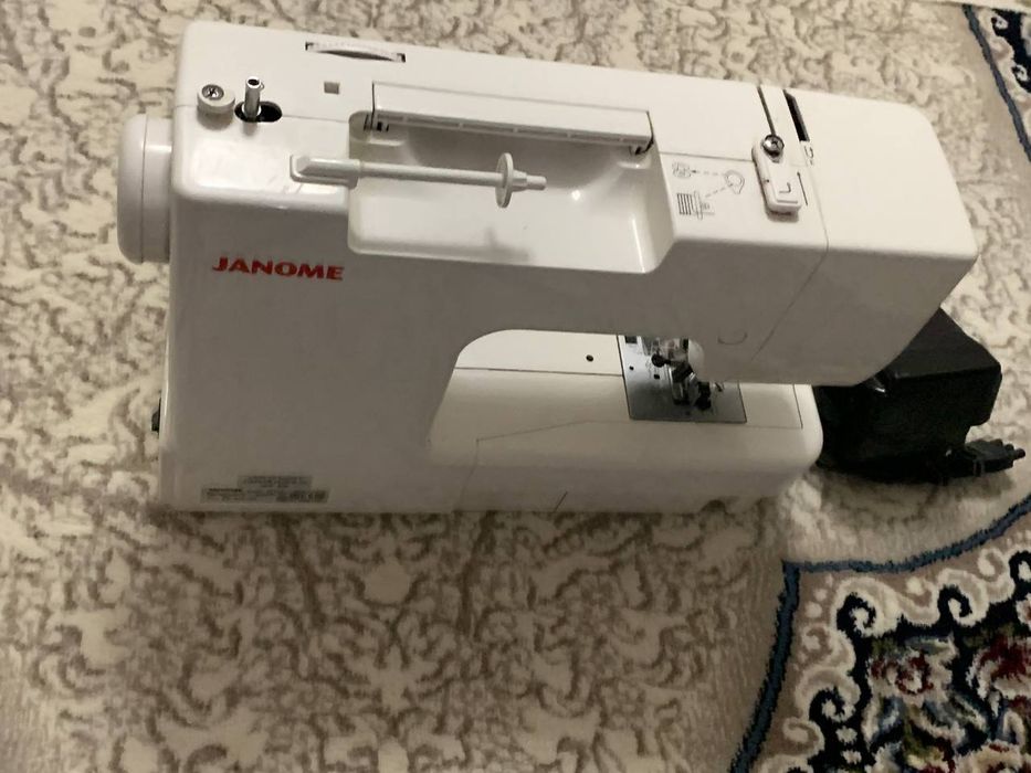 Tikuv mashinasi yandi xolatda