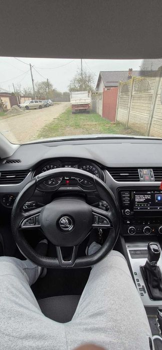 Vând Skoda Octavia 3 2016 impecabilă!!!