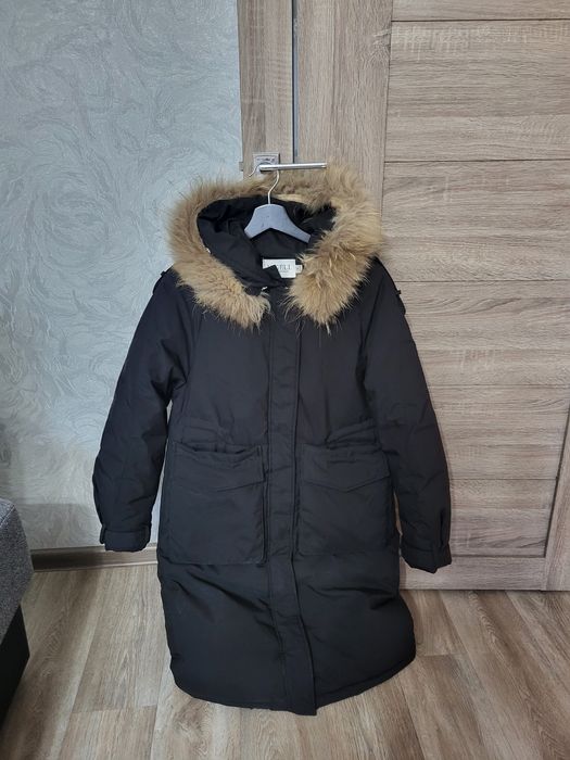 Отдам куртки на девочек