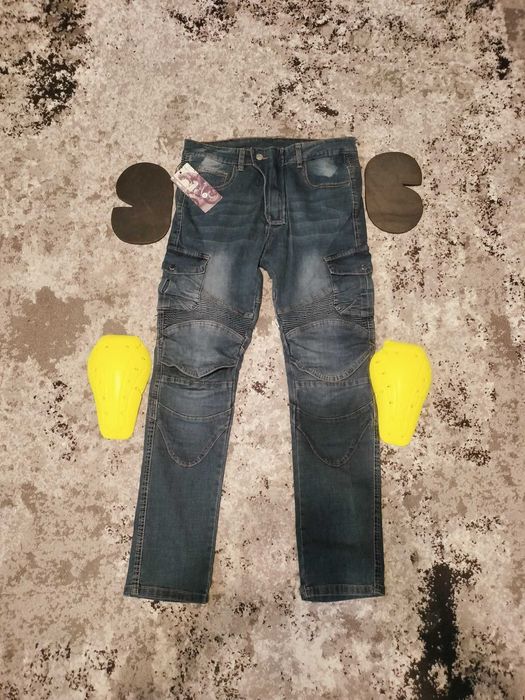 Blugi moto NOI cu protectii pentru genunchi si solduri