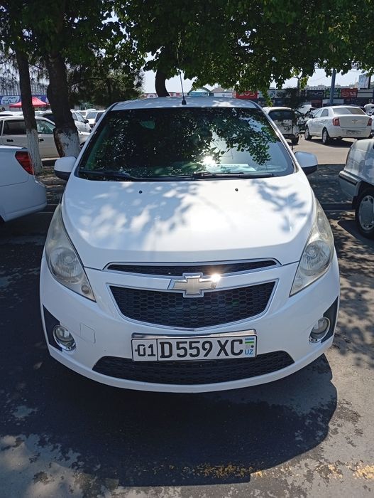 Продается афтамат Спарк 2011год. 309000 пробег