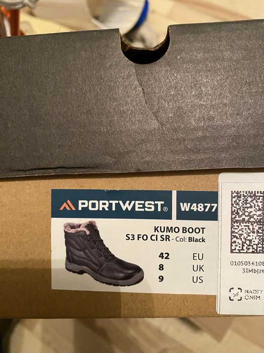 срочно продается Спецобувь, 2 пары в наличии