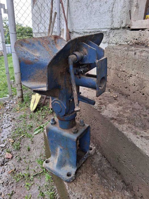 Vând cârlig remorcare