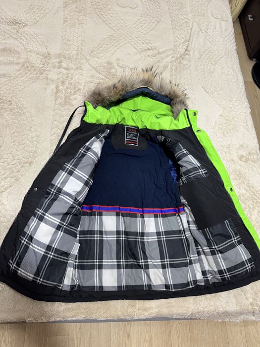 Продам зимнюю куртку