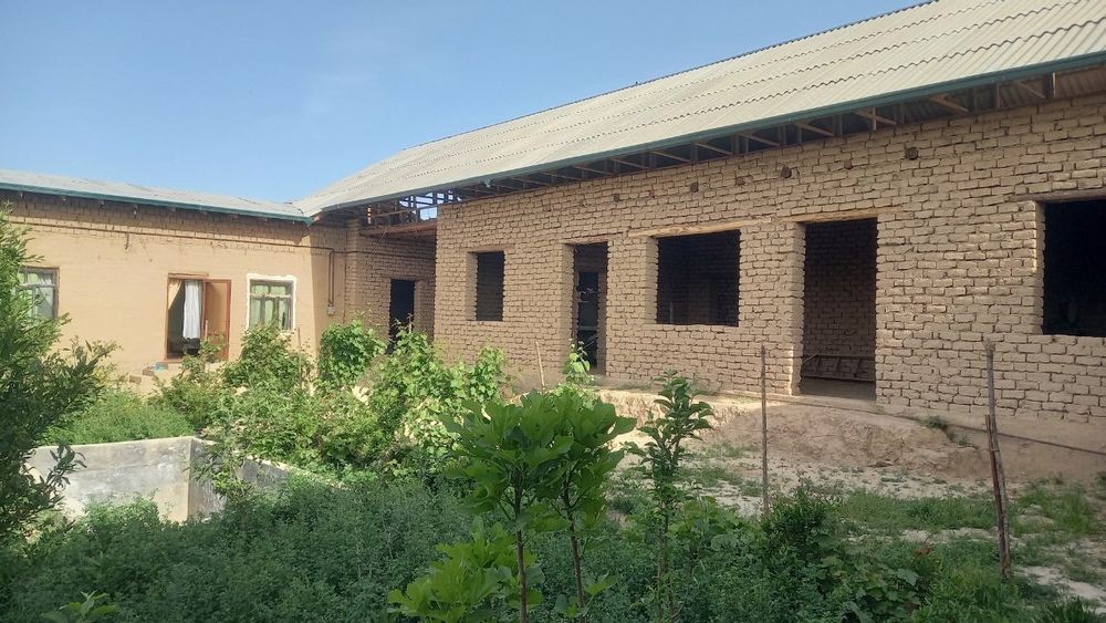 Uy sotiladi srochniy