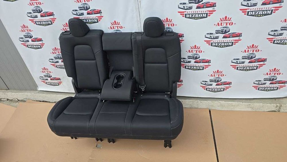 Bancheta cu incalzire NOUA 1552127-DE-A Tesla Model Y (5YJY)