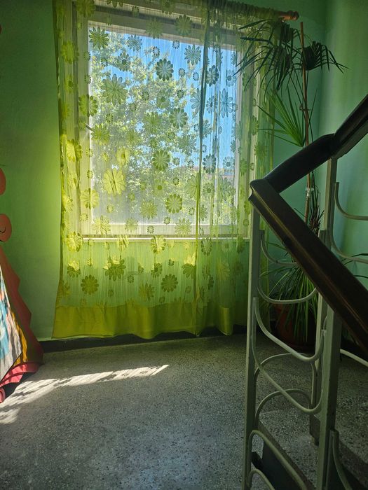 Продава се самостоятелна къща в гр. Ахелой