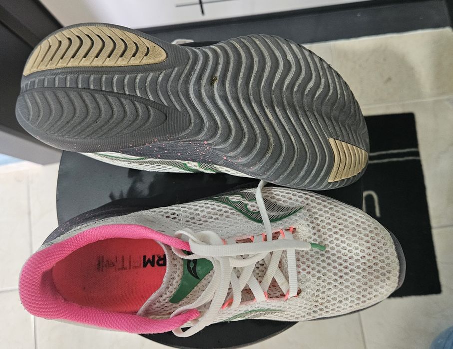 Дамски обувки за бягане Saucony Kinvara 14