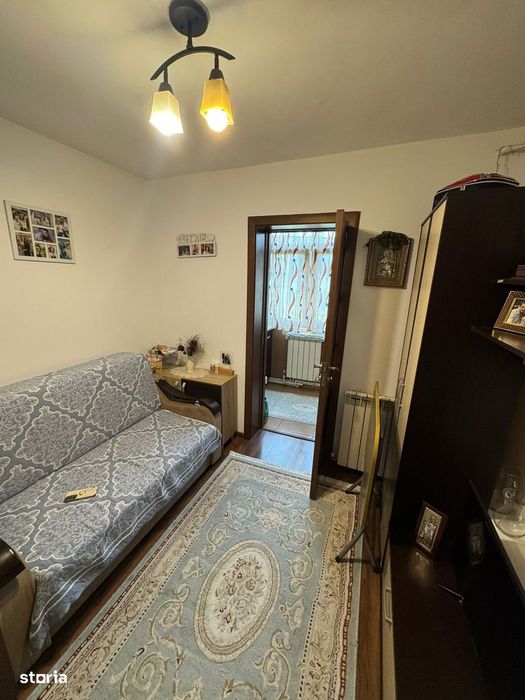 Apartament 2 camere(transformat in 3)decomandat-zona Anda