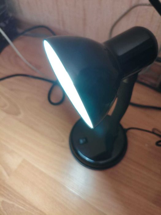 Настольная лампа, светильник