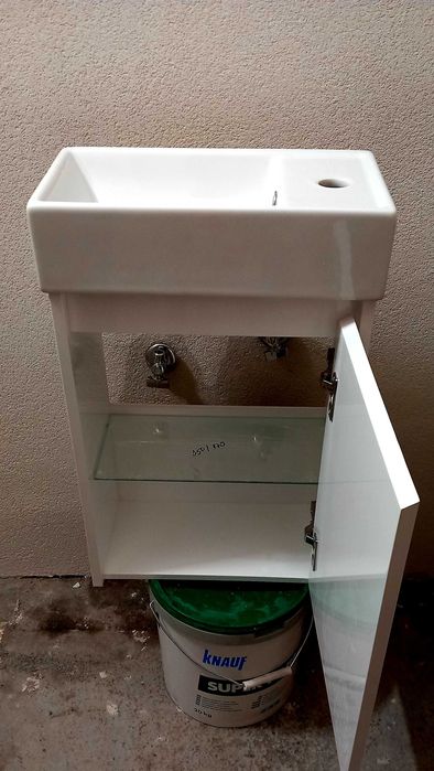 Шкаф мивка чисто нов