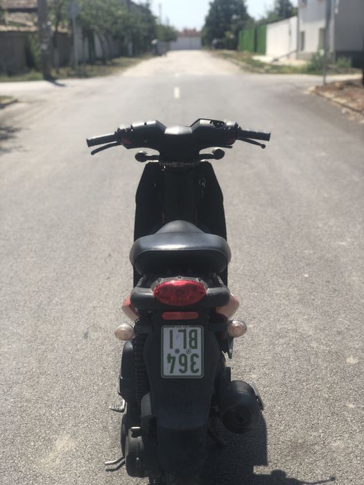 Продавам Пежо Ludix