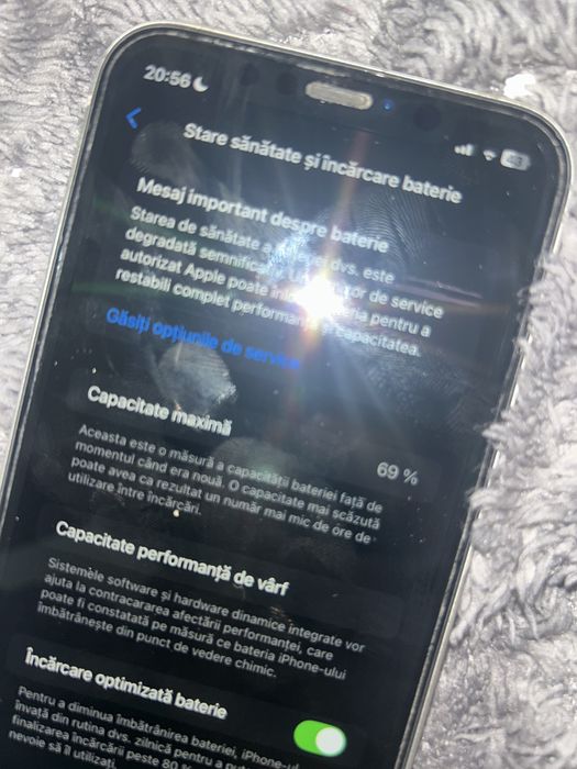 Iphone 11 spate fisurat