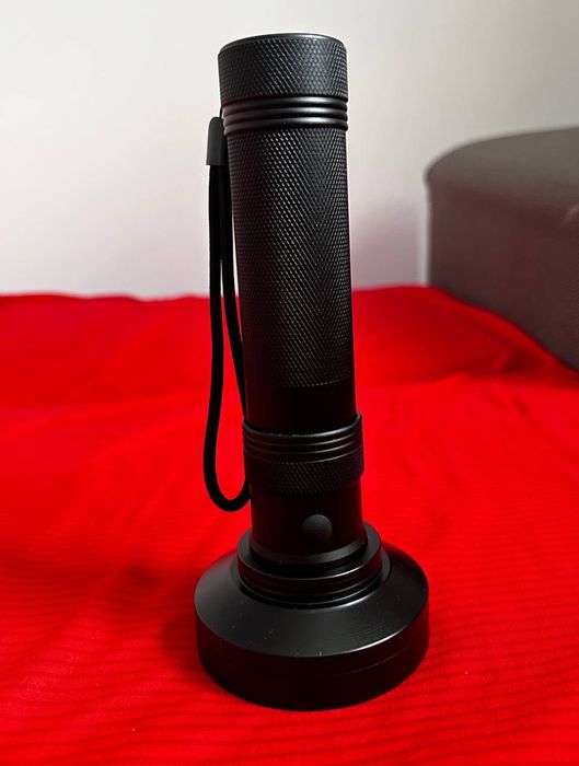 Ультрафиолетовый фонарик