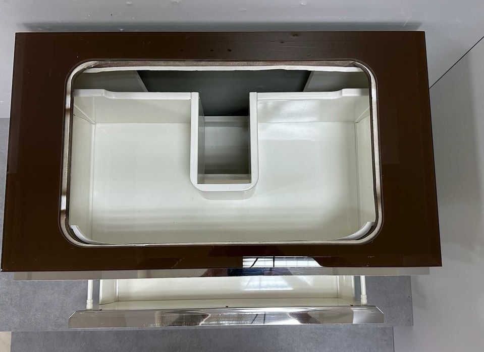 Бял лак шкаф за баня с 2 чекмеджета и плот