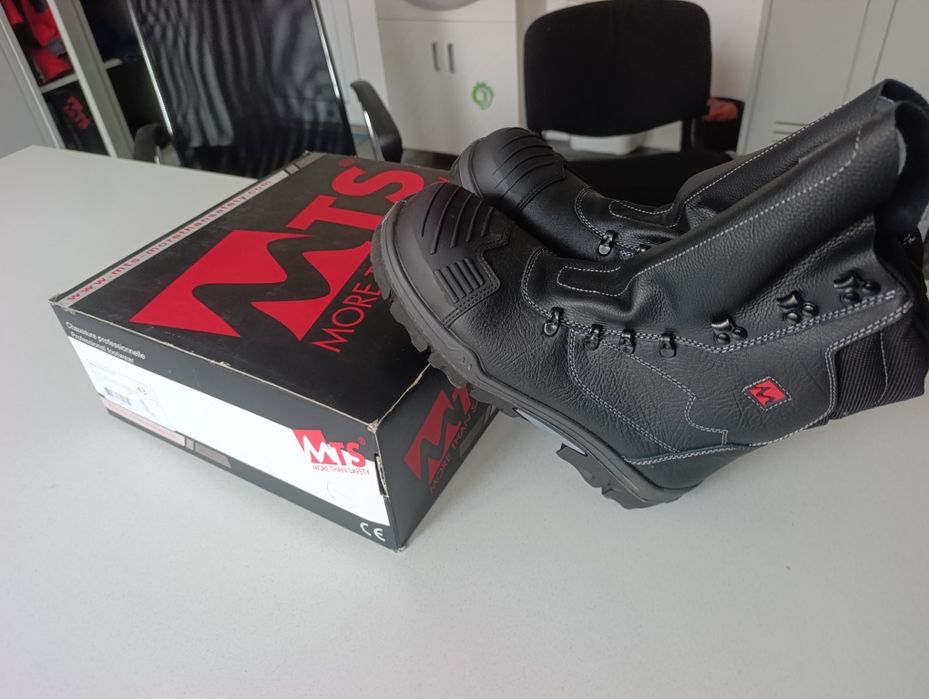 Тип работна обувка