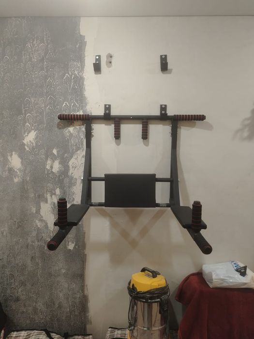 Продам спортивный турник