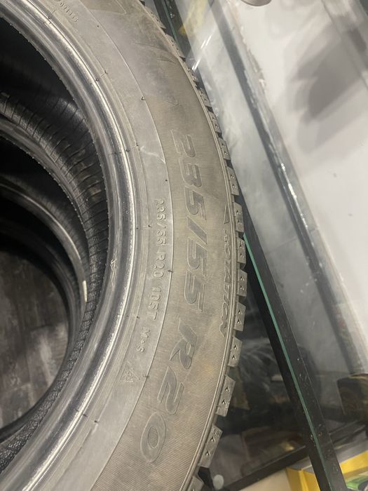 Шины 235/55/20 в отличном состоянии