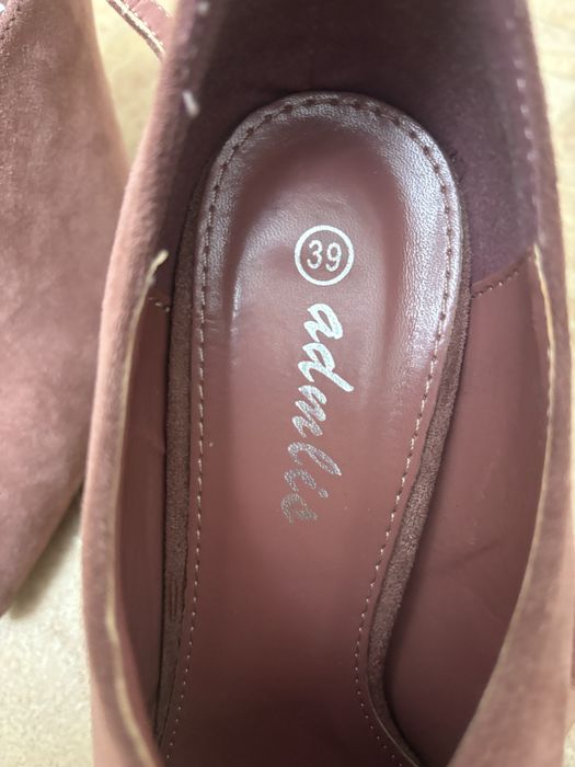 Продам новые туфли