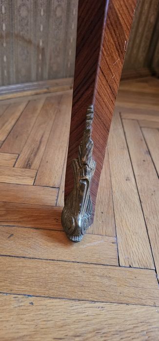 Birou tip secretaire, în manieră Louis XV