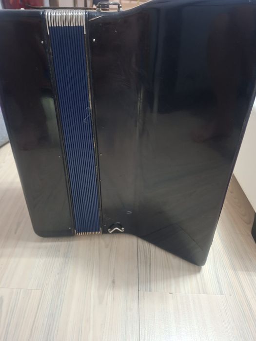 Acordeon Weltmeister 120 basi