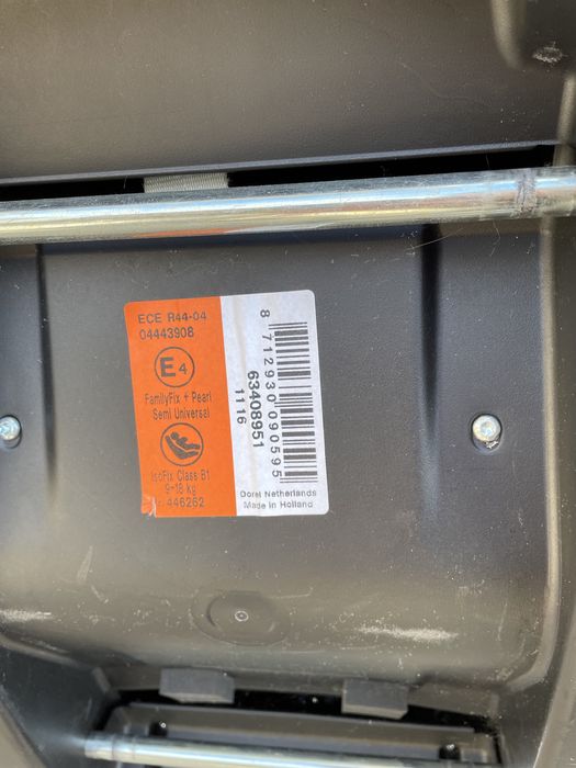 Maxi Cosi Family Fix база (Isofix) и столче Pearl