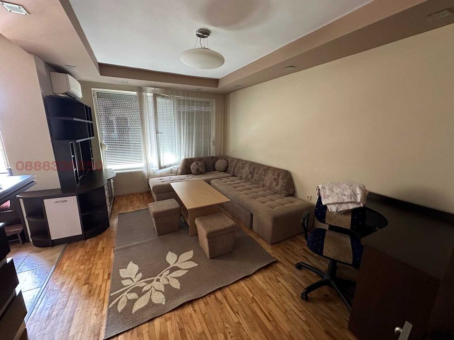 Дава се под наем Двустаен апартамент в Варна, Конфуто - 60 кв.м за 484.5 € - Снимка #2