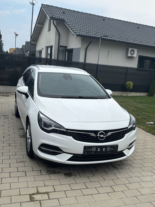 Opel Astra K /1.5 diesel / An 2020 / Automata.