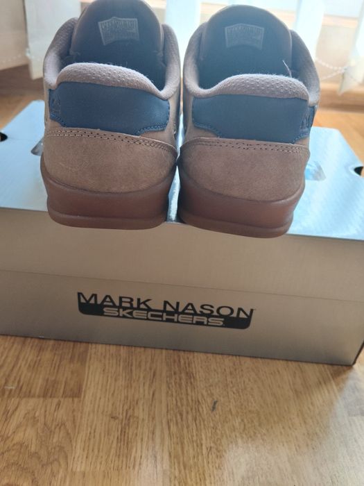 Vând pantofi Skechers Mark Mason
