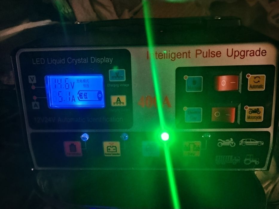 Универсальная автоматическая зарядка 12/14.6/24 Volt (до 400 Amp-Hr)!!