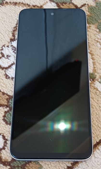 Продам смартфон Redmi 12