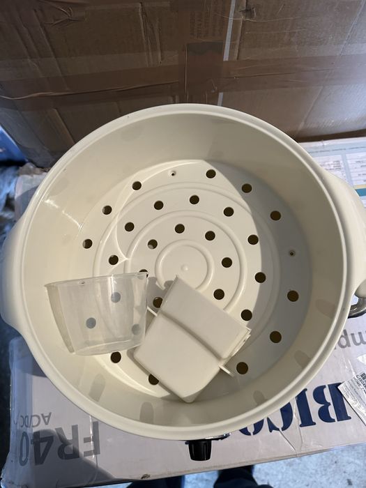 Мултикукър Ariete Vintage – 3,5 л, 700 W, керамична купа ,винтидж стил