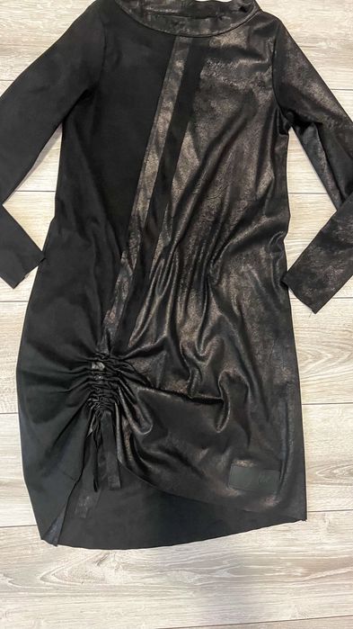 Черна велурена рокля/туника Negative