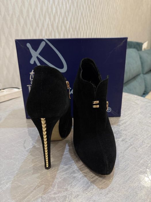 Продам полусапоги женские