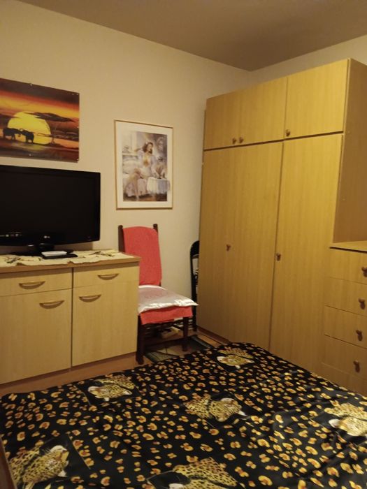 Vând apartament 3camere in Sângeorgiu de Mureș in centru