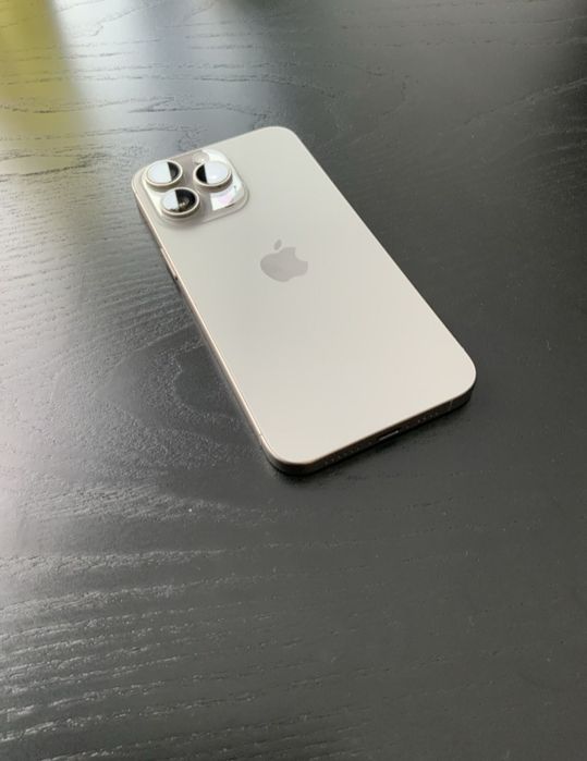Vând iPhone 15 pro max!! Ofertaa
