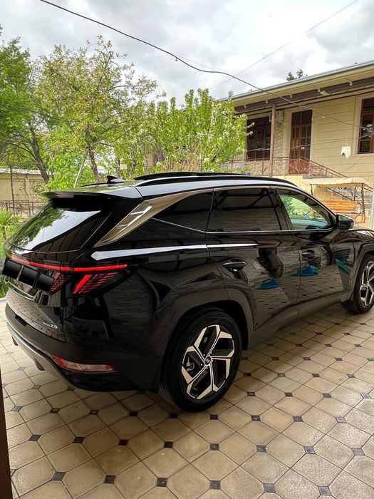 Hyundai tucson 2022 2.5 mator full qora toza