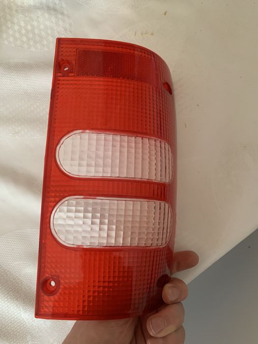 Стекло фары мерседес спринтер