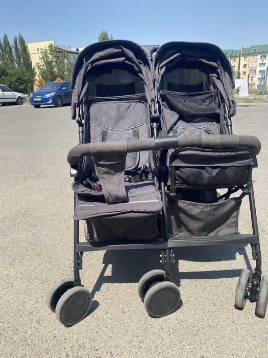 Коляска для двойни