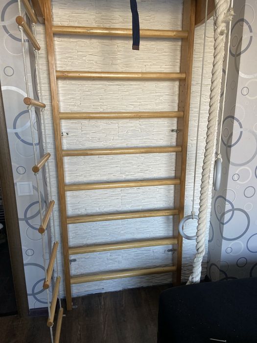 Шведская стенка.