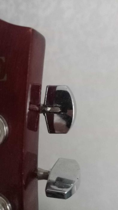 Акустическая гитара