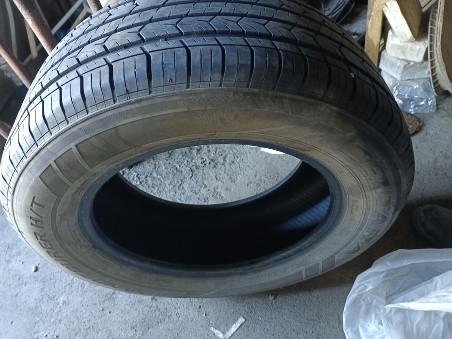 Продам резину лето 265/60 R18