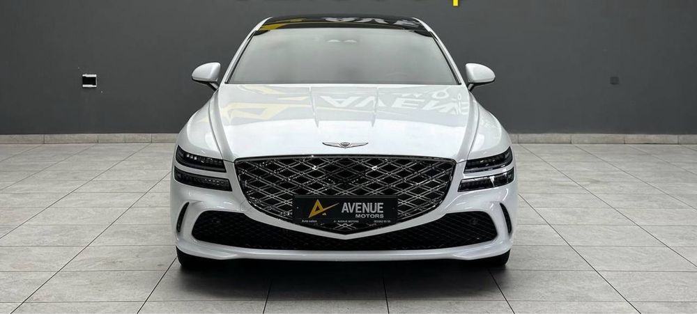Автомобиль в наличии новый без пробег