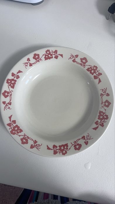 Farfurii mari adanci